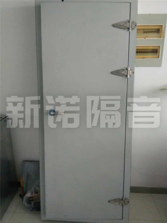 隔聲門